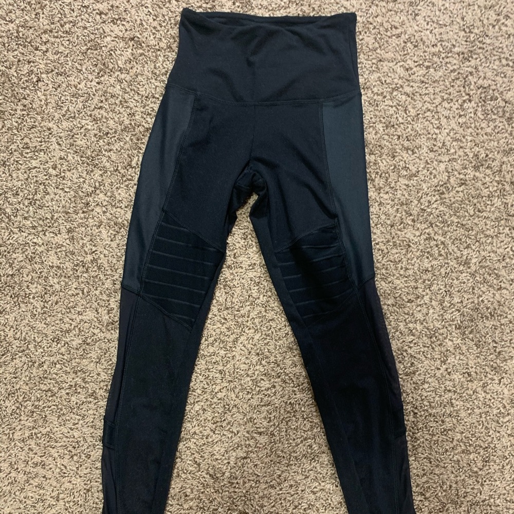 Black Detailed Workout Leggings